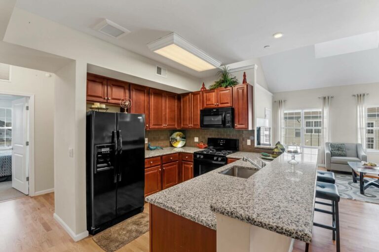 Luxury Apartments in Manahawkin, NJ Stafford Preserve