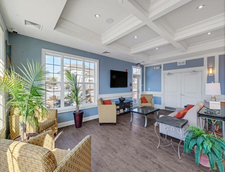 Photos of Apartments & Amenities Stafford Preserve